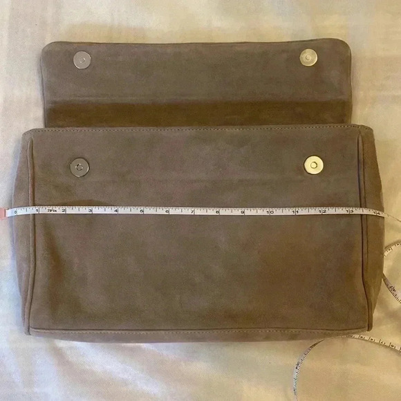 Marc  Cain soft suede hand bag (made in Italy 🇮🇹) - Picture 5 of 7